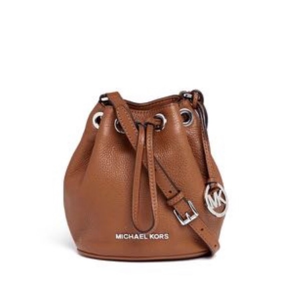 Michael Kors Handbags - MICHAEL KORS JULES BUCKET CROSSBODY BAG PURSE